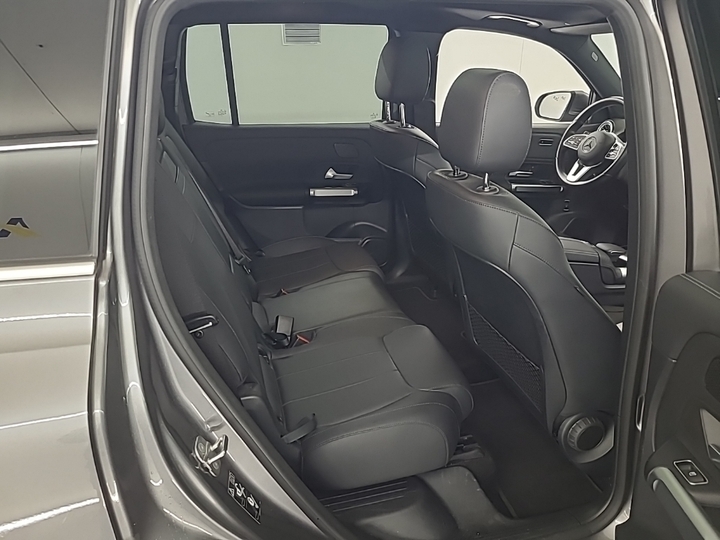 Foto 8 van Mercedes EQB