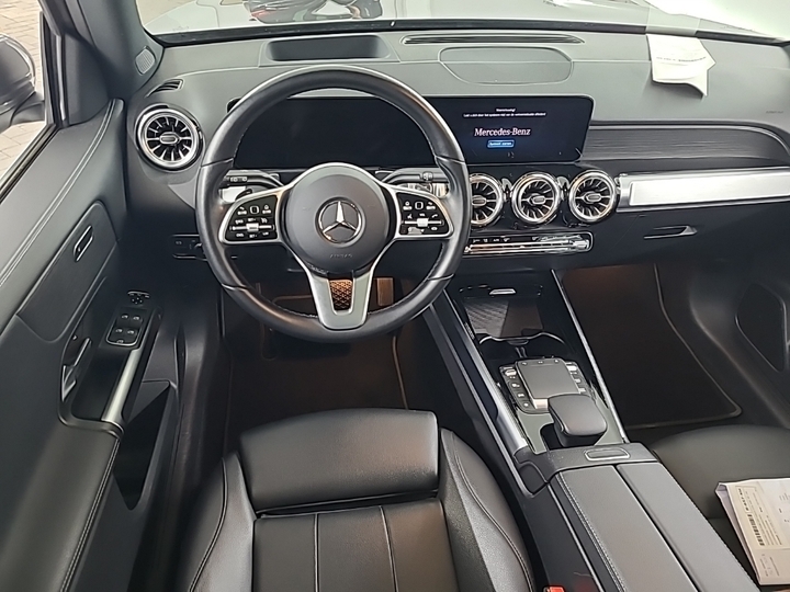 Foto 9 van Mercedes EQB