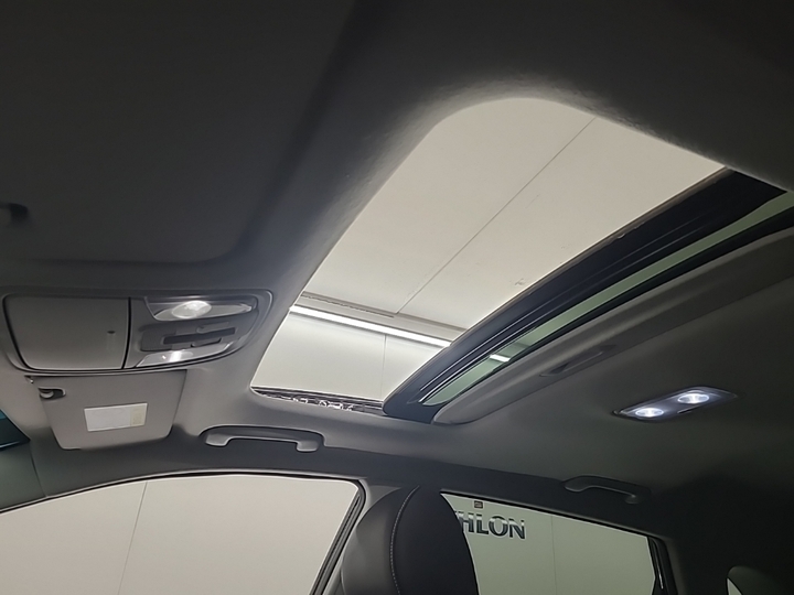 Foto 16 van Kia Niro