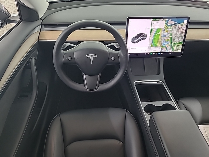 Foto 9 van Tesla Model 3