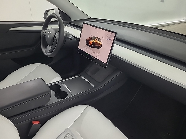 Foto 6 van Tesla Model Y