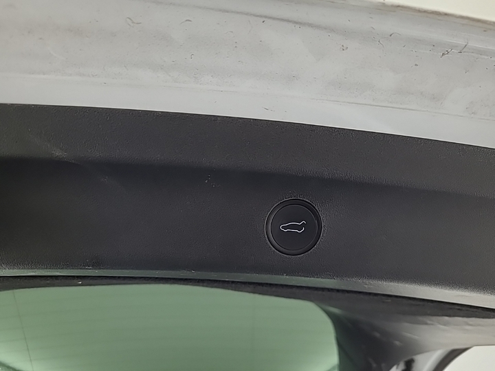 Foto 15 van Tesla Model Y