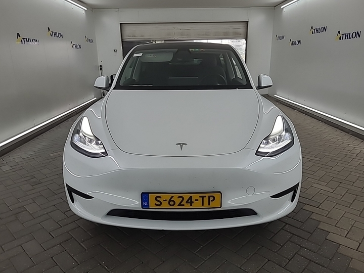 Foto 19 van Tesla Model Y
