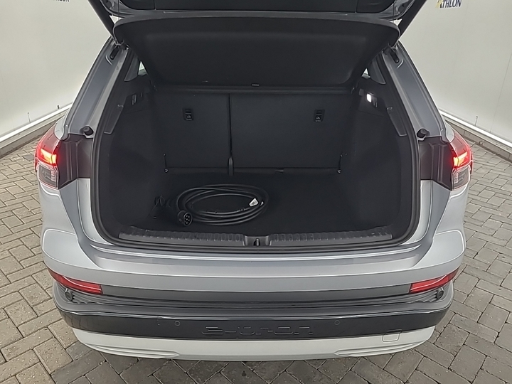 Photo 6 of Audi Q4 e-tron