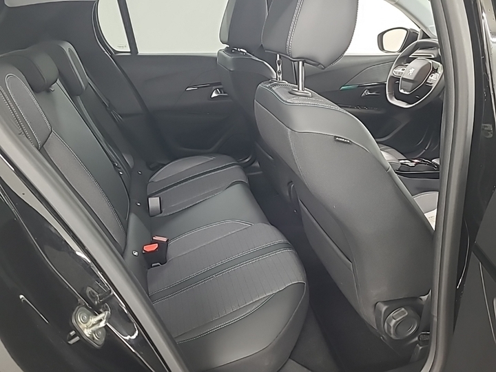 Foto 7 van Peugeot E-208