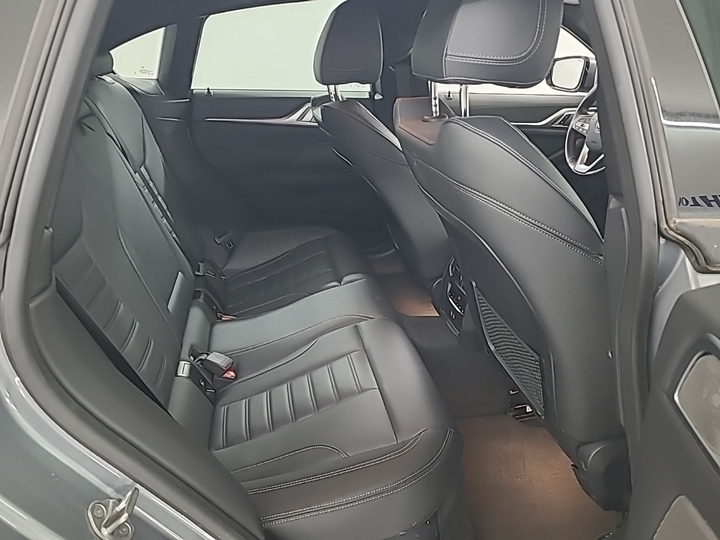 Foto 8 van BMW i4