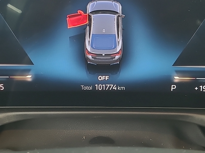 Foto 10 van BMW i4
