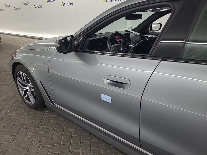 Foto 22 van BMW i4