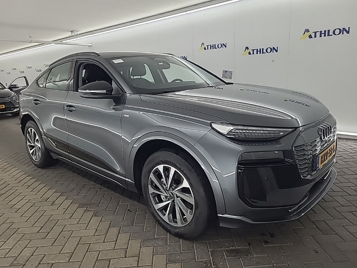 Foto 3 van Audi Q6 sportback e-tron