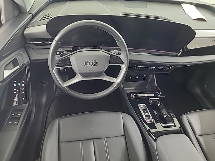 Foto 9 van Audi Q6 sportback e-tron