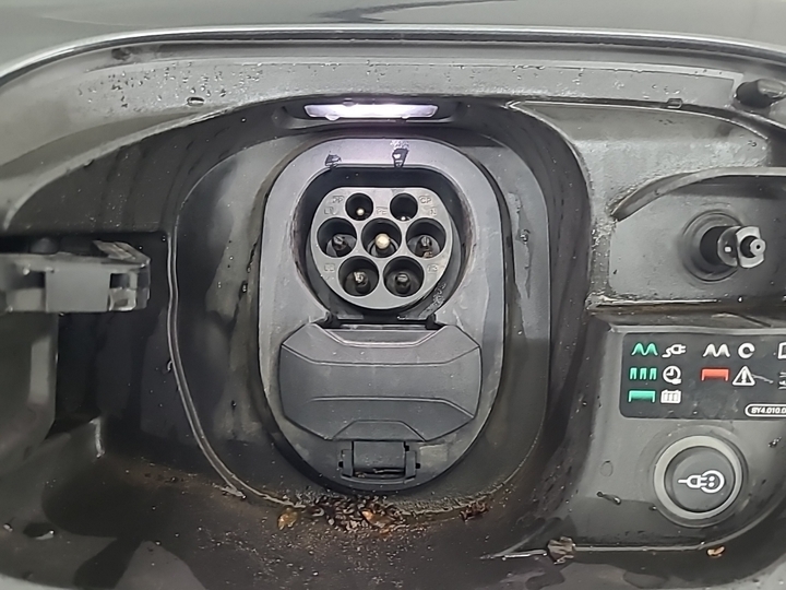 Foto 18 van Audi Q6 sportback e-tron