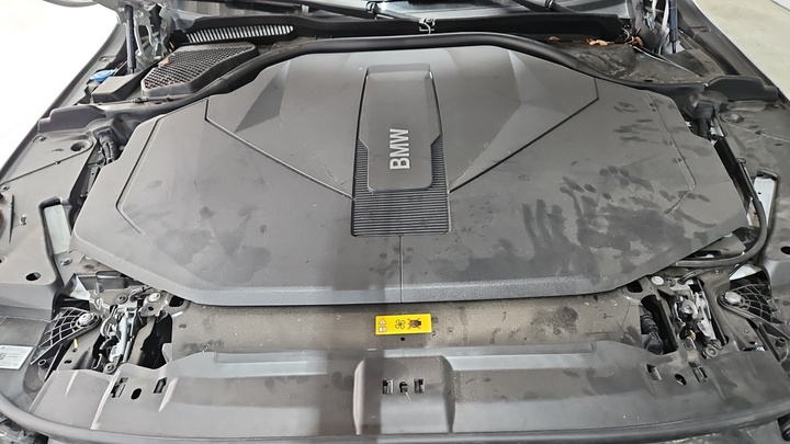 Foto 11 van BMW i5