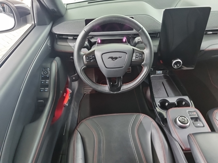 Foto 9 van Ford Mustang