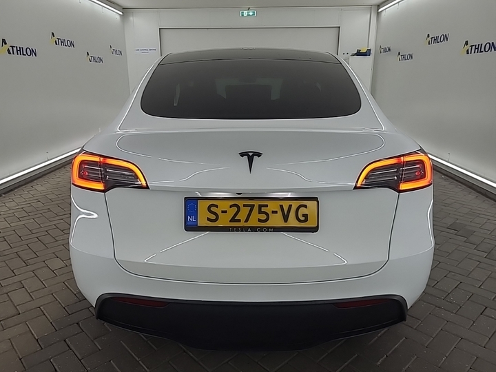 Foto 16 van Tesla Model Y