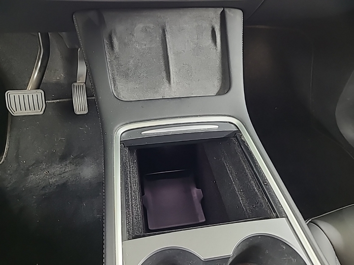 Foto 7 van Tesla Model Y