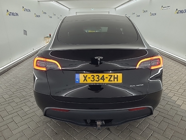 Foto 10 van Tesla Model Y