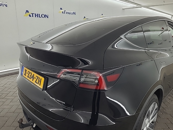 Foto 18 van Tesla Model Y