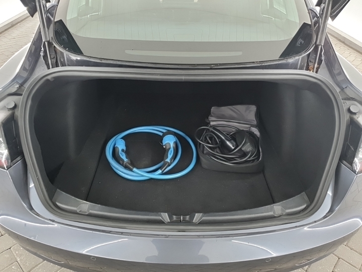 Photo 6 of Tesla Model 3