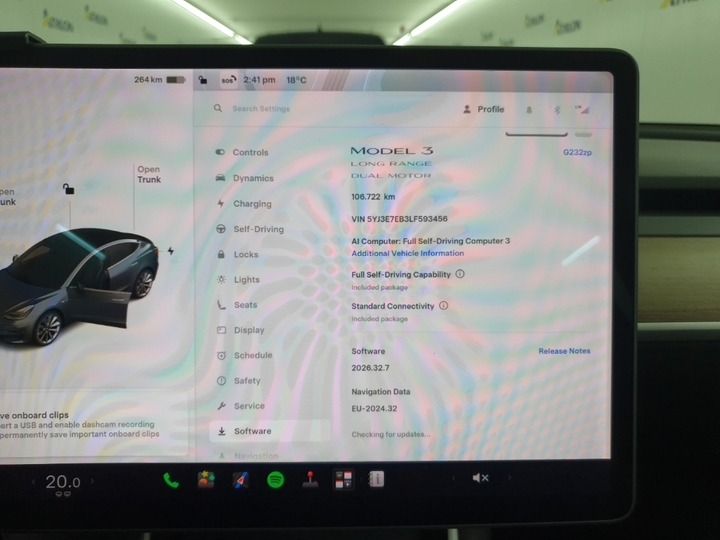 Photo 10 of Tesla Model 3
