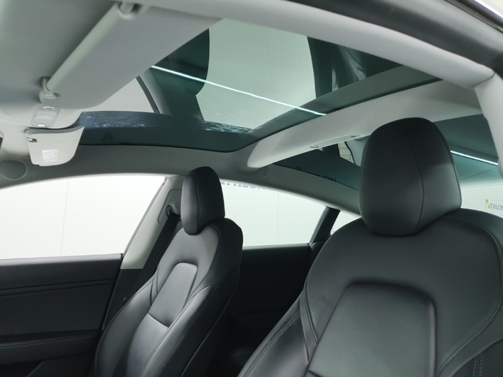 Photo 16 of Tesla Model 3