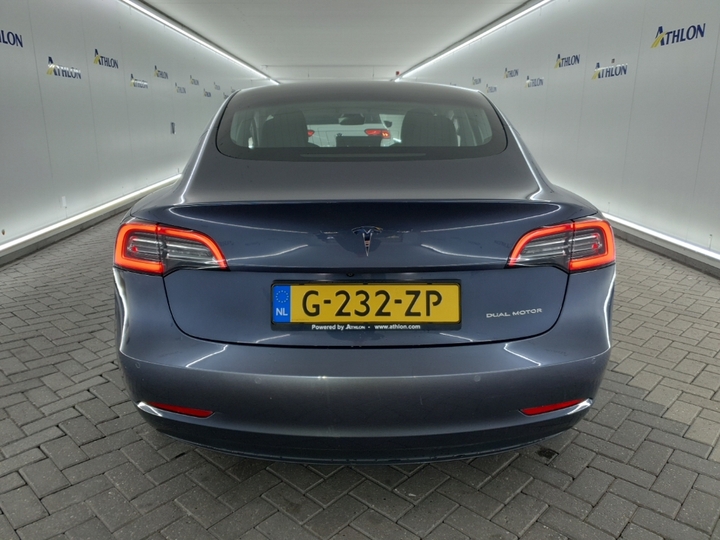 Photo 18 of Tesla Model 3