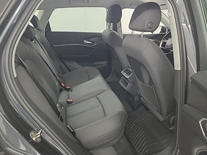 Foto 7 van Audi e-tron