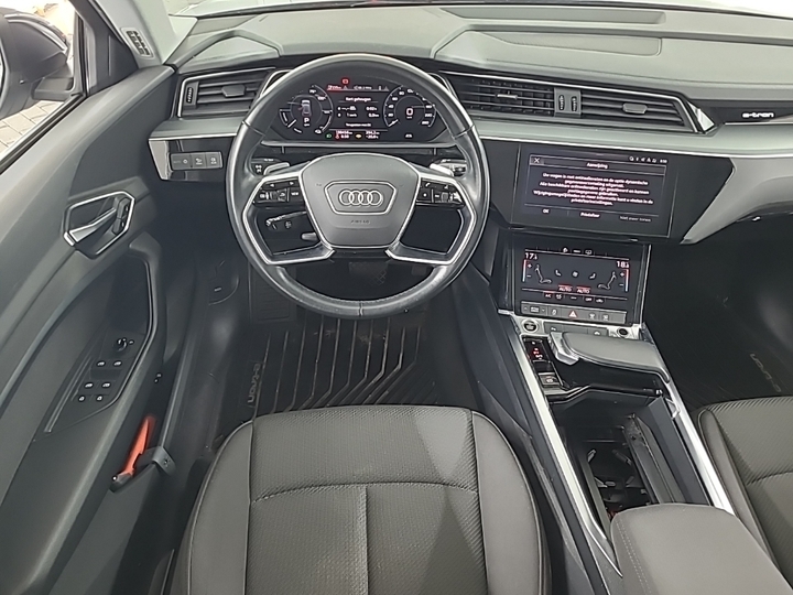 Foto 8 van Audi e-tron