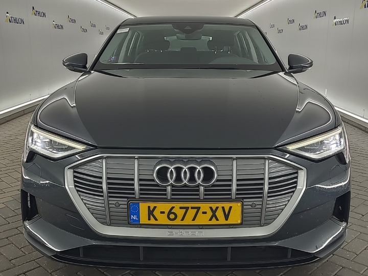 Foto 14 van Audi e-tron