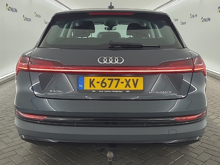 Foto 15 van Audi e-tron