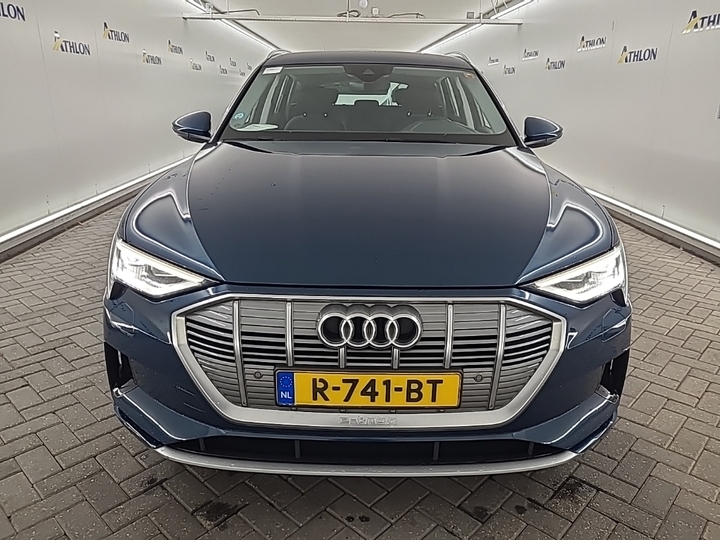 Foto 17 van Audi e-tron
