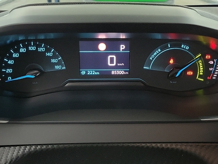 Foto 10 van Peugeot E-208