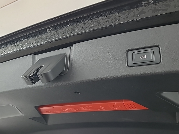 Foto 15 van Audi Q4 e-tron