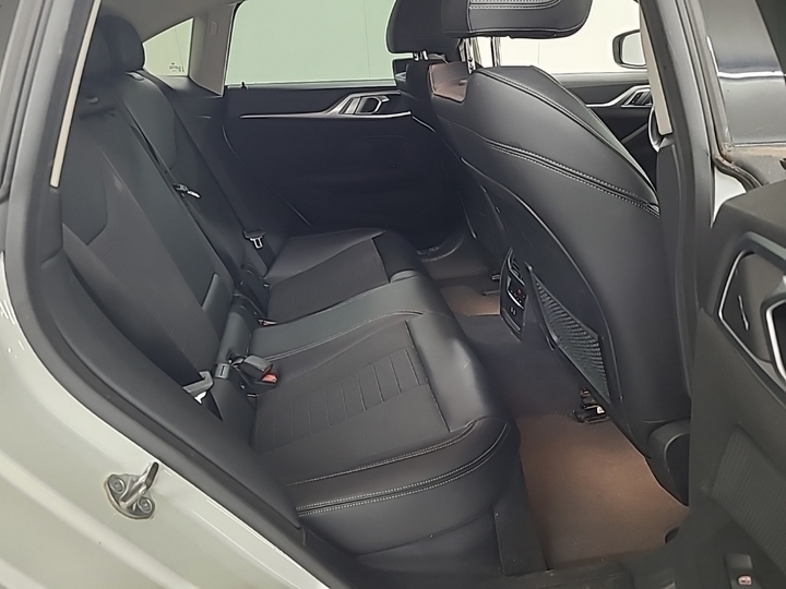 Foto 7 van BMW i4