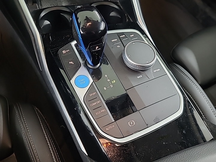 Foto 12 van BMW i4