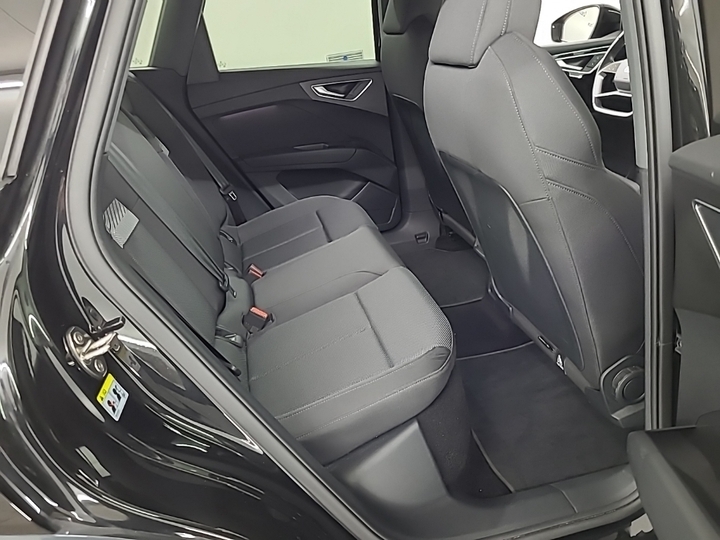 Foto 7 van Audi Q4 e-tron