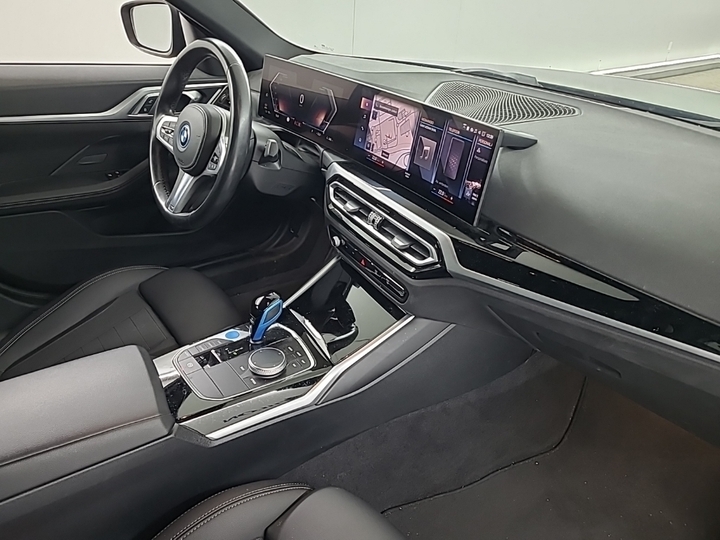 Foto 7 van BMW i4