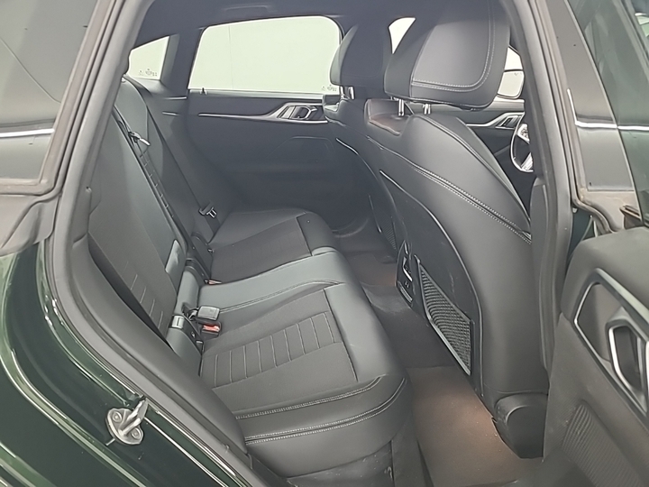 Foto 8 van BMW i4