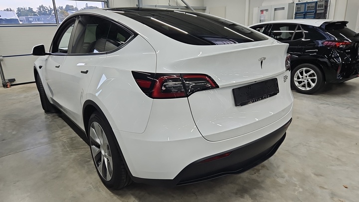 Foto 4 van Tesla Model Y