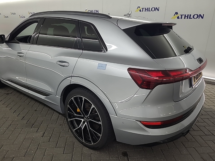 Foto 23 van Audi e-tron