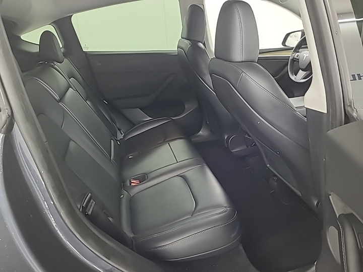 Foto 7 van Tesla Model Y