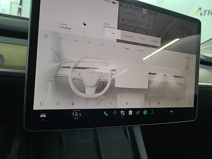 Foto 10 van Tesla Model Y