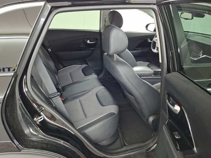 Foto 7 van Kia Niro