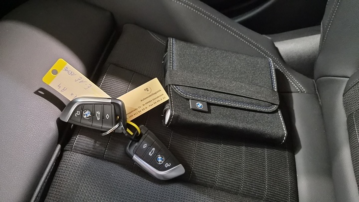 Foto 13 van BMW i4