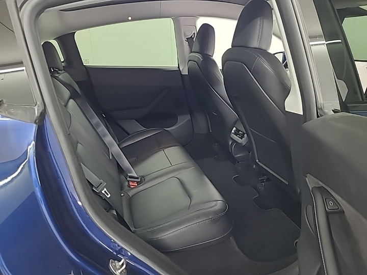 Foto 8 van Tesla Model Y