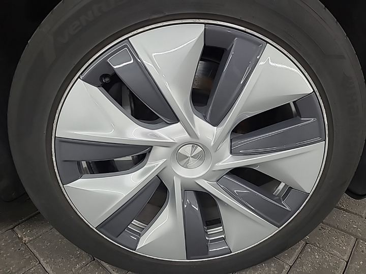 Foto 24 van Tesla Model Y