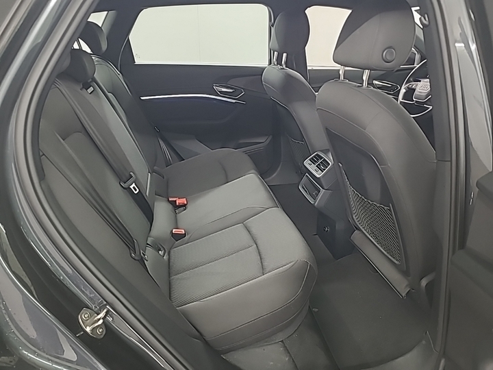Foto 6 van Audi e-tron
