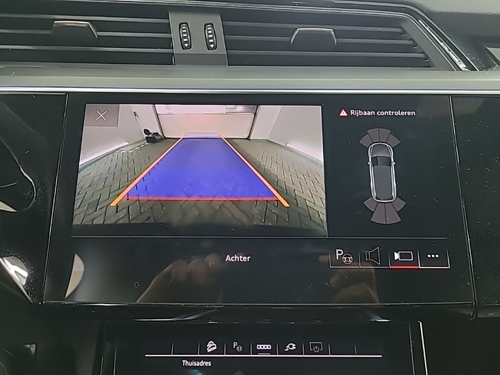 Foto 13 van Audi e-tron