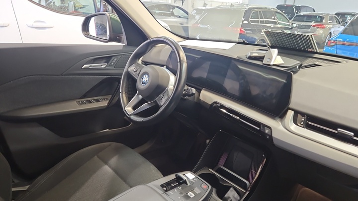 Foto 7 van BMW ix1