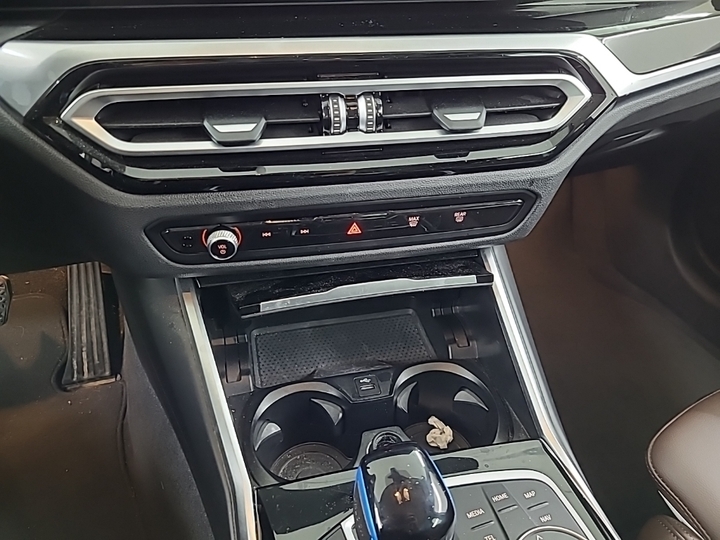 Foto 10 van BMW i4