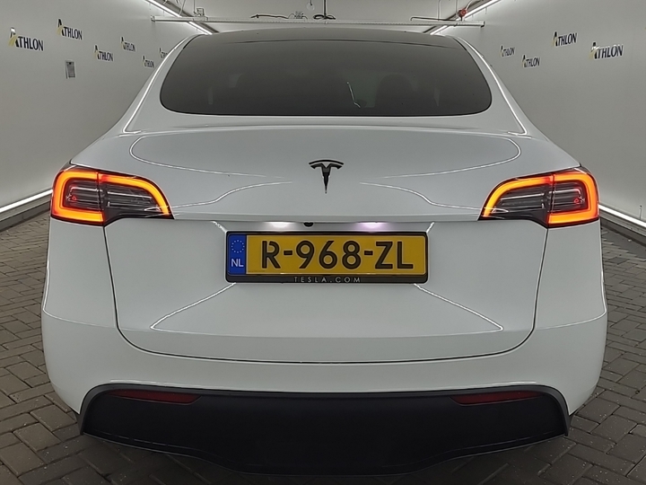 Foto 16 van Tesla Model Y